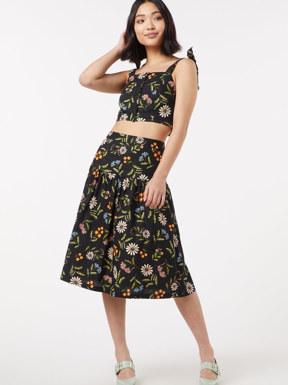 Princess Highway Black Floral Midi Skirt 🌼